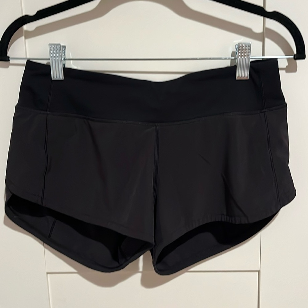 Black lululemon shorts size 4